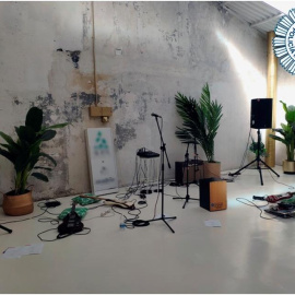 Mientras el ocio nocturno legal ha tenido que cerrar sus puertas por la pandemia de la covid-19, pisos, descampados y locales dedicados antes a cualquier otra actividad abren "clandestinamente" sus puertas para saltarse las restricciones impuestas por la