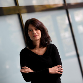 La coportavoz de Unidas Podemos, Isa Serra, durante la entrevista concedida a Efe.-  EFE/Víctor Lerena