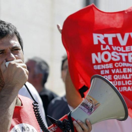 Imagen de archivo de una manifestación contra el cierre de Canal 9. (EFE)