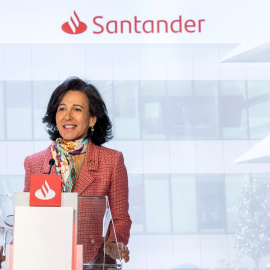 La presidenta del Banco Santander, Ana Botín, interviene en la junta de accionistas celebrada en el Centro de Formación El Solaruco de la Ciudad Grupo Santander, sede del banco en Madrid. EFE/ Banco Santander