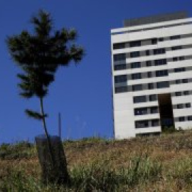 El Gobierno está "reflexionando" sobre una estrategia para el banco malo y recuperar las ayudas públicas a la banca