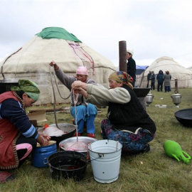 Una de cada cinco mujeres de Kirguistán son secuestradas y obligadas a casarse. / REUTERS