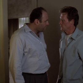 Robert Patrick y James Gandolfini en Los Soprano