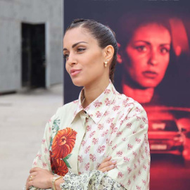 La actriz Hiba Abouk durante la premiere del corto 'Manos libres' en el Festival de San Sebastián, a 24 de septiembre de 2021, en San Sebastián (España). Raúl Terrel / Europa Press