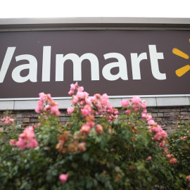 Walmart Raises Forecast As Earnings Beat Estimates