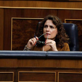 La ministra de Hacienda, María Jesús Montero, en el Congreso. (JUAN CARLOS HIDALGO | EFE)