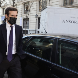 Pablo Casado, a la salida de la entrevista en la COPE donde se pronunció sobre la guerra con Isabel Díaz Ayuso.- Eduardo Parra / Europa Press18 FEBRERO 2022;CASADO;GUERRA;PP;RADIO;COPE;PP;PIXELADA
Eduardo Parra / Europa Press
18/2/2022