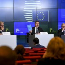 El Eurogrupo dice que actuará para garantizar la estabilidad de la Eurozona frente a las tensiones de la prima de riesgo