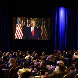 El expresidente de los Estados Unidos, Donald Trump, interviene por videoconferencia durante la Reunión Anual de Liderazgo de la Coalición Judía Republicana de 2022 en Las Vegas el 19 de noviembre de 2022.