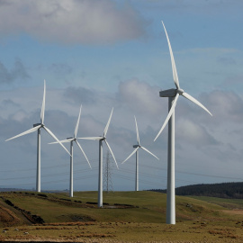 Aerogeneradores en un parque de energía eólica en Gales. REUTERS/Matthew Childs
