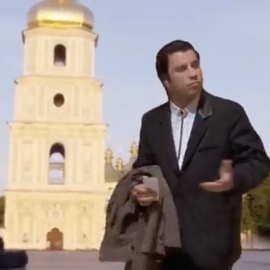 El 'meme' de John Travolta como munición sarcástica frente a Occidente