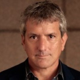 Santiago Roncagliolo: "Odias a tu padre hasta que te conviertes en él"