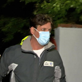 El empresario Luis Medina, pillado por los fotógrafos cerca de su domicilio en Madrid.-Europa Press