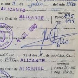 La incógnita de los bebés robados en España durante 50 años que la justicia no quiere investigar