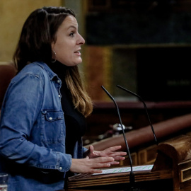 24/11/2022.- La portavoz de la CUP en el Congreso, Mireia Vehí, interviene durante una sesión plenaria. Carlos Luján / Europa Press