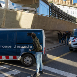 Un coche de policía en la Audiencia de Lleida a 23 de noviembre