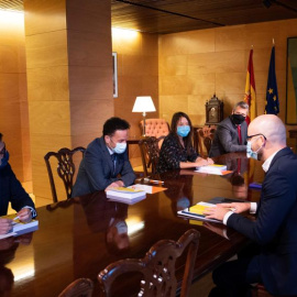 Delegaciones del Gobierno y de Ciudadanos mantuvieron hoy su primera reunión para negociar los presupuestos de 2021.