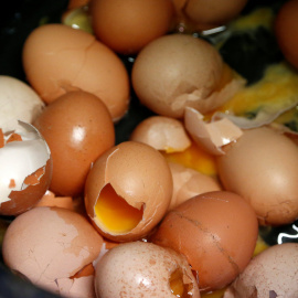 Millones de huevos han sido retirados de los supermercados de varios países europeos. / REUTERS