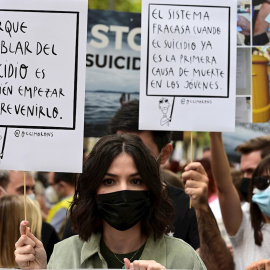 Cientos de personas reclaman al Gobierno un plan de prevención del suicidio