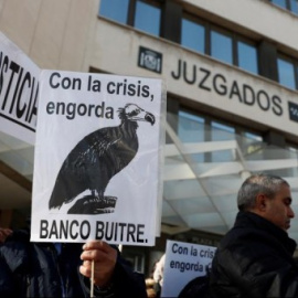 Imagen de archivo de una protesta de los afectados. EFE