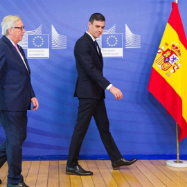 Sánchez, con Juncker en Bruselas este jueves. EFE/ Horst Wagner