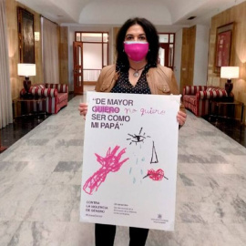 La delegada de Igualdad del Ayuntamiento de Córdoba, Eva Timoteo, en la presentación de la campaña por el 25N.