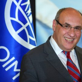 El portugués António Vitorino ofrece una rueda de prensa tras ser elegido como nuevo director general de la Organización Internacional para las Migraciones (OIM). EFE/Martial Trezzini