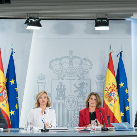 Ángel Víctor Torres, Pilar Alegría, Teresa Ribera y Carlos Cuerpo, este martes durante la rueda de prensa celebrada en Moncloa.