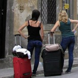 Consumo abre una investigación a las plataformas de alquiler turístico por anunciar viviendas sin licencia