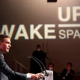 El presidente del Gobierno, Pedro Sánchez, durante su intervención en la inauguración del foro "Wake up Spain!" organizado por el digital El Español. EFE/Pool Moncloa/Fernando Calvo