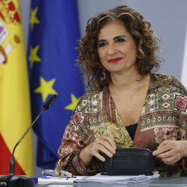 08/11/2022.- La ministra de Hacienda, María Jesús Montero, durante su intervención en la rueda de prensa posterior a la reunión semanal del Consejo de ministros, este martes en Moncloa. EFE/ Mariscal