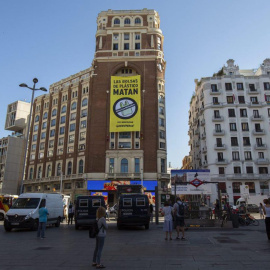 Pancarta de Greenpeace en el Palacio de la Prensa/Greenpeace