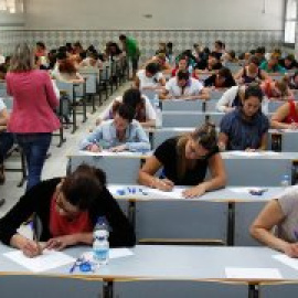Un grupo de docentes acusa a las CCAA de sabotear las recientes oposiciones a profesor