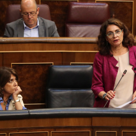 La ministra de Hacienda, María Jesús Montero  durante su intervención en el pleno del Congreso.- EFE/Ballesteros