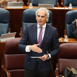 El consejero de Sanidad de la Comunidad de Madrid, Enrique Ruiz Escudero, en una sesión plenaria en la Asamblea de Madrid, a 3 de noviembre de 2022, en Madrid (España)