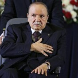 Buteflika pide perdón por sus errores pero defiende sus 20 años en el poder en una carta