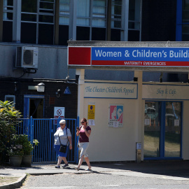 Unidad de maternidad e infantil del Hospital de la Condesa de Chester, al norte de Inglaterra. / Reuters