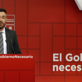 El secretario de Comunicación, Acción electoral y Programa del PSOE , Felipe Sicilia, durante la rueda de prensa tras la reunión del Comité Electoral del partido en la sede de Ferraz. EFE/ Ballesteros