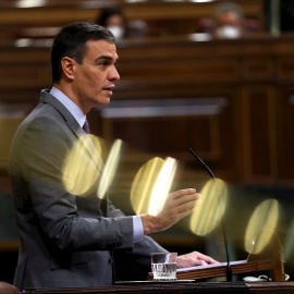 14/04/2021.- El presidente del Gobierno, Pedro Sánchez durante su intervención este miércoles al Congreso donde defenderá el Plan de Recuperación, Transformación y Resiliencia de la economía para hacer frente a la crisis provocada por la pandemia d