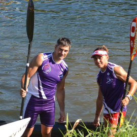 Manuel Busto y Beatriz Manchón miran a cámara. - Cedida