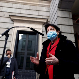 9/11/2020.- La ministra de Educación, Isabel Celaá hace declaraciones a los medios sobre la ley de educación.