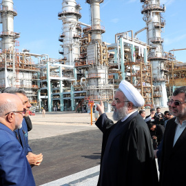 Foto de archivo de una refinería en Irán