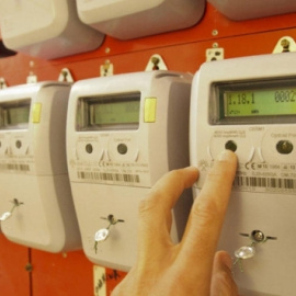 Las compañías independientes ya suministran a una de cada tres pymes y una de cada cuatro industrias, aunque solo a uno de cada ocho hogares. | EFE