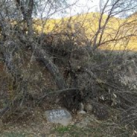 La fosa de los hombres buenos: cuando el fascismo fusilaba a curas y a médicos de pobres