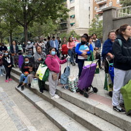 Las colas del hambre en Madrid se extienden a raíz de la subida de precios.