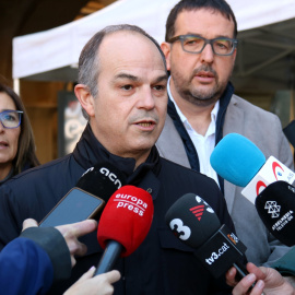 27/12/2022 - El secretari general de Junts, Jordi Turull, en una atenció als mitjans aquest dimarts des de Vic.