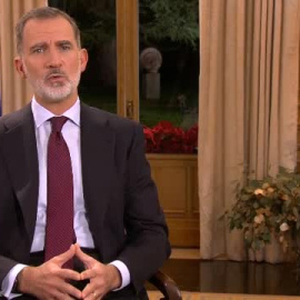 El rey pide frenar la "erosión" de las instituciones con respeto a la Constitución y a las leyes