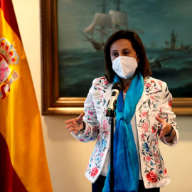 La ministra de Defensa, Margarita Robles atiende a la prensa este 22 de septiembre de 2021 en Madrid.