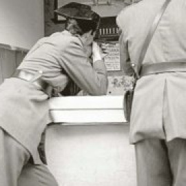 Vicente Nieto, el fotógrafo que reveló la realidad de la España gris de la posguerra