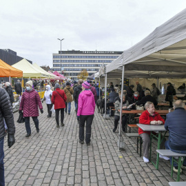 Imagen de un mercado en Helsinki el lunes 16 de noviembre. - Reuters